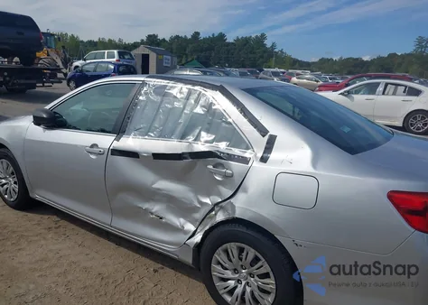 2012 Toyota Camry Le z USA, uszkodzony, nr VIN 4T4BF1FK7CR190433